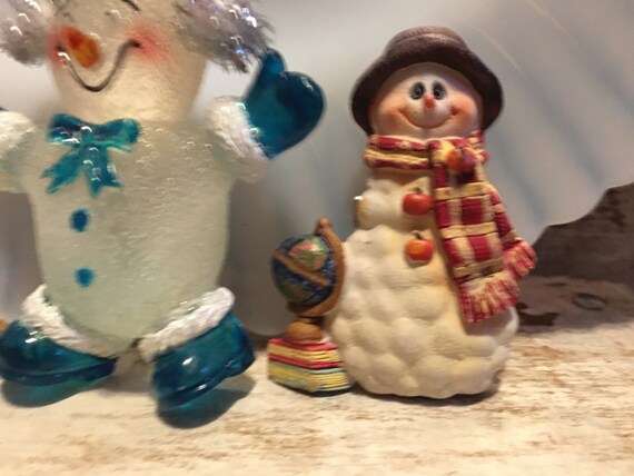 Three Large Whimsical Snowmen Brooches Fun Christ… - image 3
