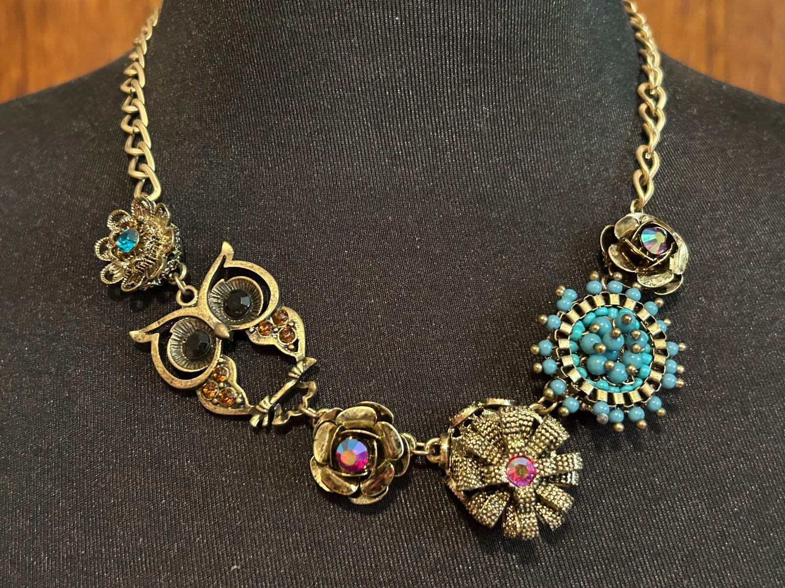 Vintage Necklace Owl Chunky Flowers ++