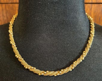 Vintage Avon Twisted Rope Gold Tone Braided Chain Necklace Mesh Beaded