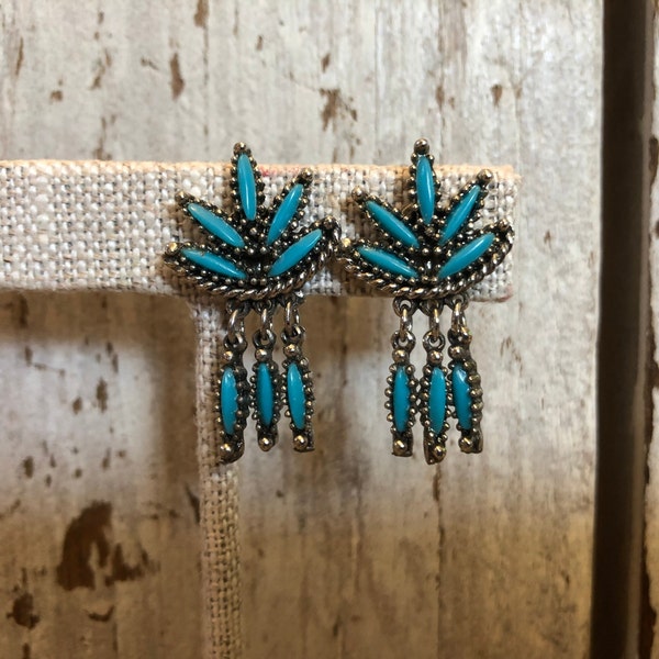 Vintage Celebrity Earrings Dangling Costume Turquoise Beads Southwestern Clip Ons