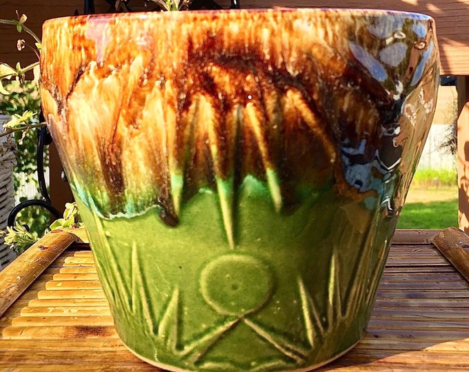 Robinson Ransbottom, RRP Roseville Antique Jardiniere “Moon & Star’s”