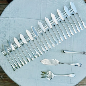 Antique Christofle Silver Plated 27 Piece Fish Service