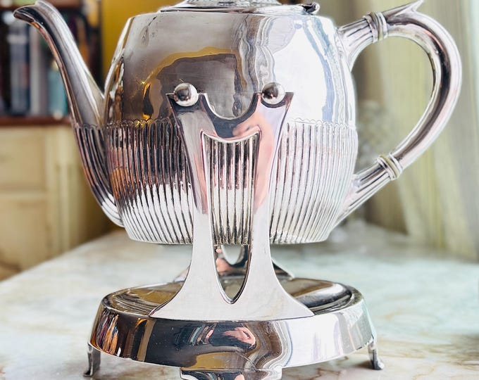 Antique Queen Anne Meriden Quadruple Plate Spirit Teapot