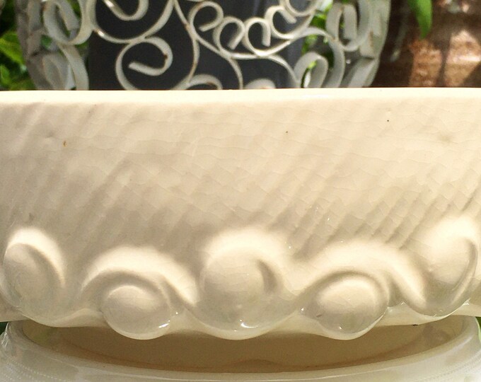 McCoy Wave’s Ivory Flower Pot