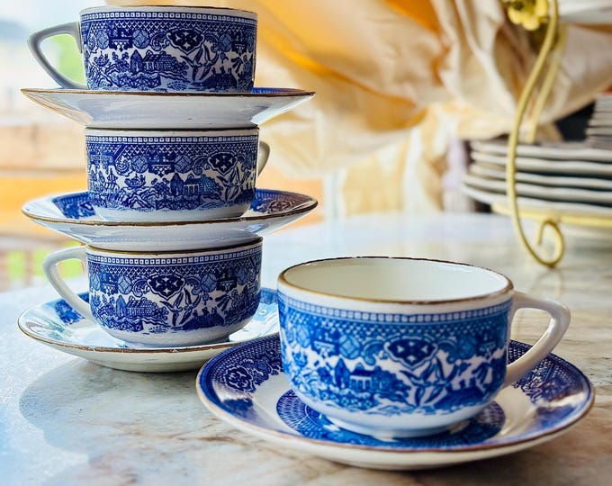 Blue Willow Ware by Royal China Tea/Soup Cup & Saucers 8 Piece Set