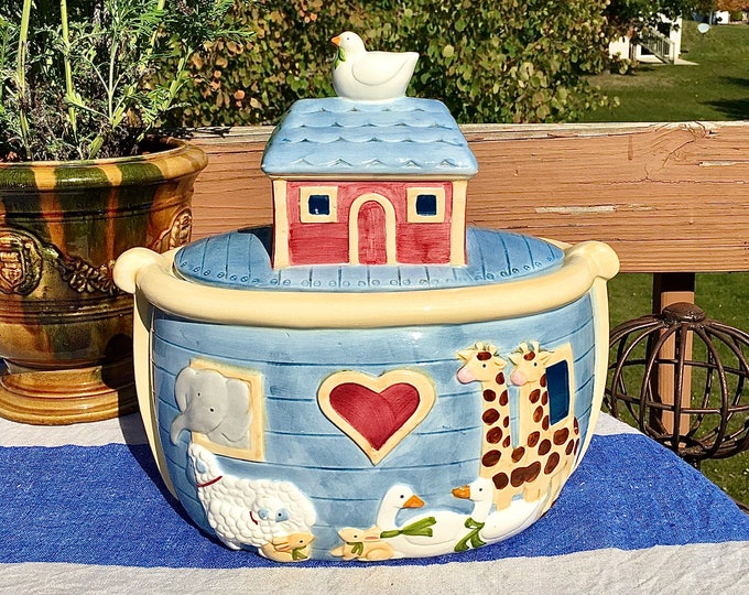 Susan Winget Noah’s Arc Cookie Jar