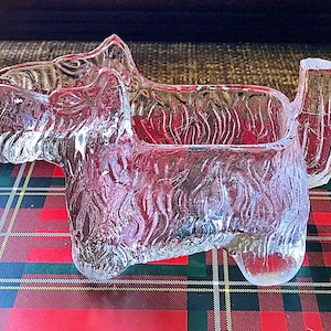 LE Smith Glass Scottish Terrier Creamer