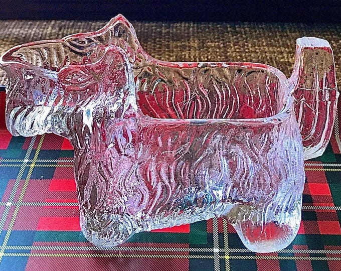 LE Smith Glass Scottish Terrier Creamer