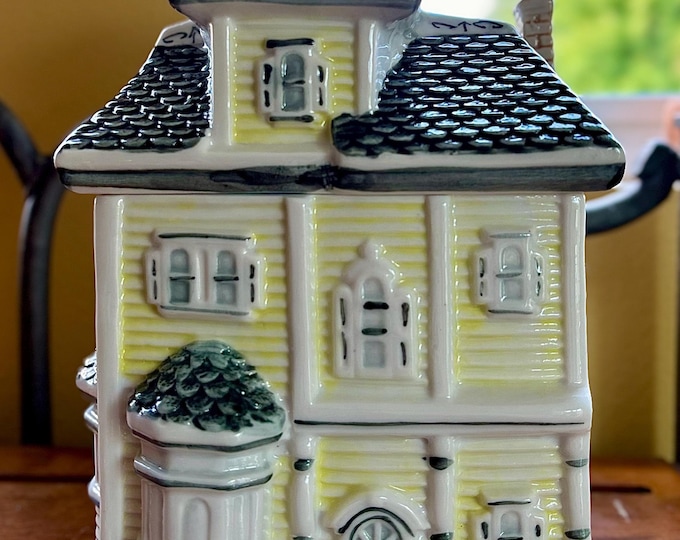 Victorian Manor Canister