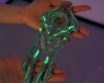Monster Hunter Eltalewd Resolve Mark Pendant 3D Printed PLA Cosplay Necklace Glow In Dark Fantasy Game Accessory Gift Decor