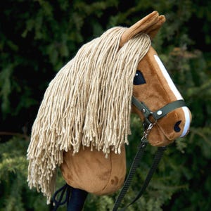 Diealles Shine Hobby Horse – Caballo De Palo Con Cabestro Y Brida, Juguete De Madera Para Niños
