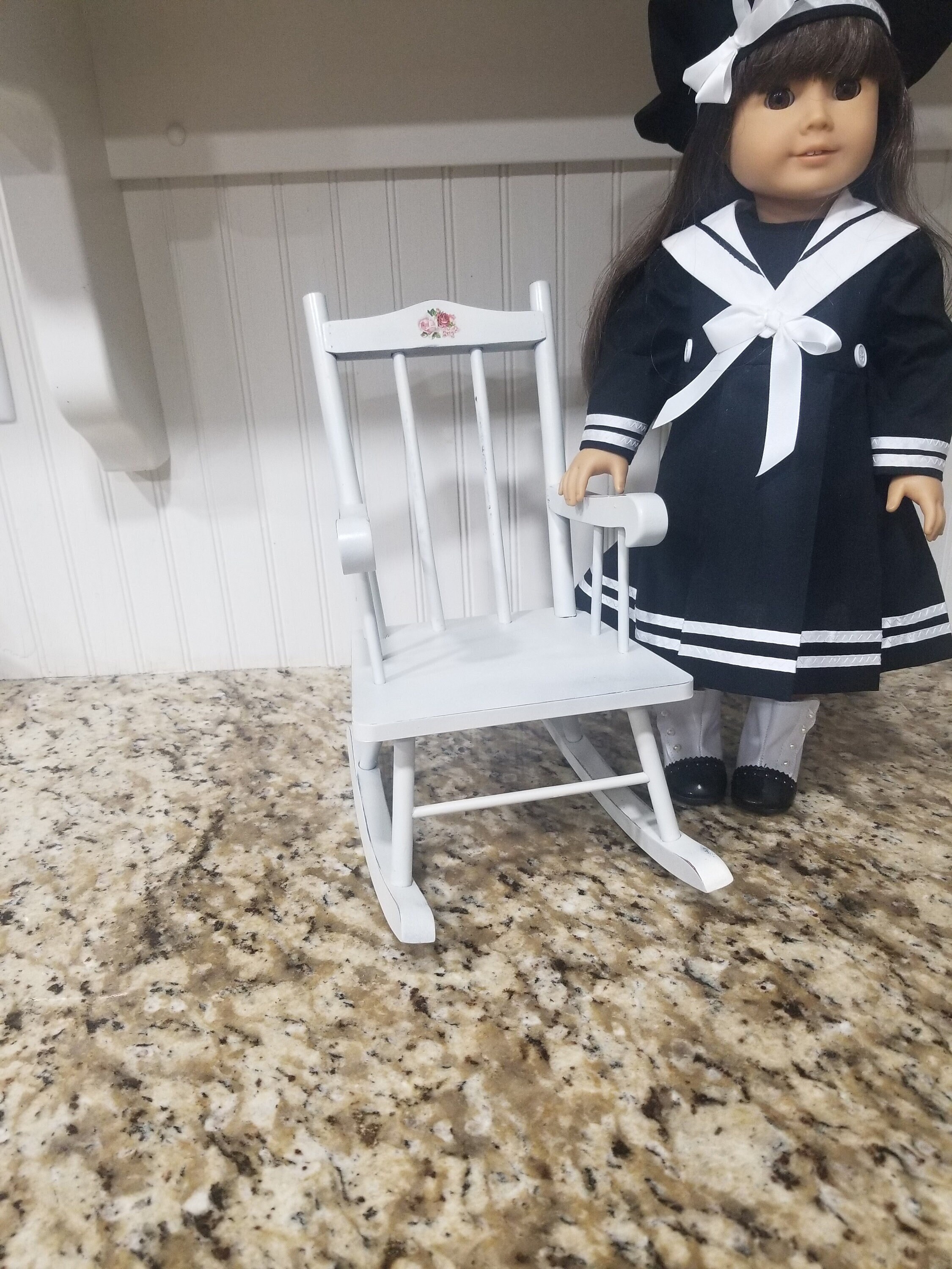 Doll rocking chairs for 18 inch dolls hotsell