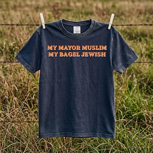 Mijn burgemeester is moslim Mijn bagels Joods De paus staat aan onze kant Knicks In Five Png Svg, Gildan Tee, Knicks Champions 2026 New York City Parade