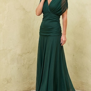 Vestido largo verde esmeralda | Elegante estilo gasa | Vestido romántico para invitada de boda | Sofisticado vestido de noche fruncido