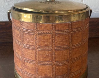 Vintage Serv-Master Mid-Century Ice Bucket - Brown Faux Leather & Brass - MCM Barware - Daisy Finial - 1960s Bar Decor