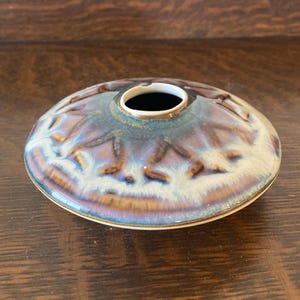 Signerad Bill Campbell Studio Pottery oljelampfot - Cambridge Springs PA stengods - droppglasyr konstkeramik - ersättningsfot - i befintligt skick