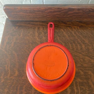 Panela de ferro fundido Descoware laranja flamejante vintage