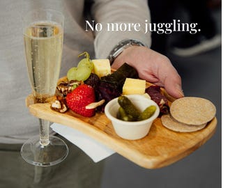 Planche de charcuteries et de fromages avec support pour verres à vin | Plateau à une main | Accueil, fêtes et cadeaux