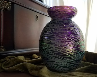 Antique Kralik Art Nouveau Iridescent Veined Amethyst Bohemian Glass Vase