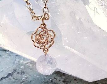 Quartz necklace, clear Quartz jewelry, gold necklace, rose necklace, flower jewelry, healing stone jewelry, women's jewelry, free shipping