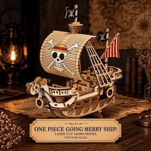 Puede incluir: Maqueta de madera del barco Going Merry de One Piece. El barco presenta un diseño detallado con velas, banderas y una figura de proa distintiva. Las velas muestran un logotipo de calavera. El modelo está cortado con láser e incluye el texto "ONE PIECE GOING MERRY SHIP: LASER CUT ANIME MODEL (VECTOR FILES)".