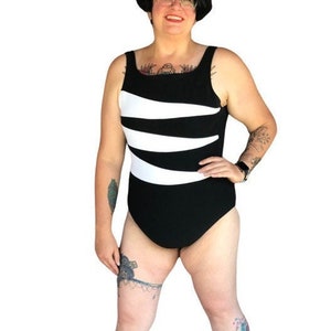 Vintage Black & White Bathing Suit, One Piece Swimsuit Size 14, Black Swimwear, Vintage Swimsuit, Mainstream 90s Swimwear, Womens Swimsuit