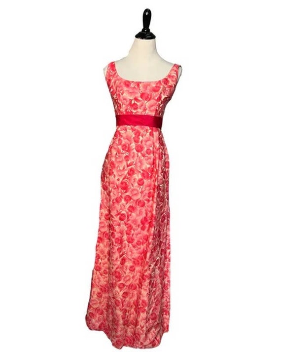 Vintage 1960s Pink Textured Floral Gown Small/Medi