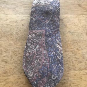 Damon Pastel Paisley Floral Vintage Silk Tie, Italian Silk Tie in Light Blue, Cream, Rose, Lilac Tan Floral Paisley Print, Vintage Tie image 5