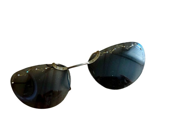 Vintage 60s Clip On Sunglasses - image 1