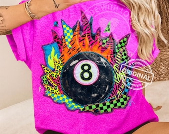 PNG de bola 8 con patchwork moderno, descarga digital de leopardo con estampado de cuadros y llamas estilo grunge neón retro