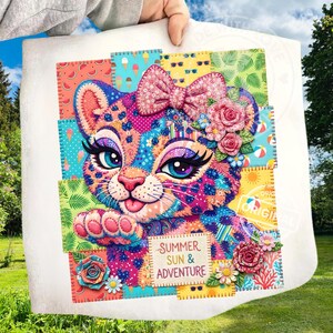 Léopard d'été impertinent à la mode, couette en patchwork PNG, Style de tissu cottagecore, conception de noeud floral preppy