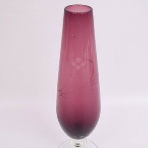 Vintage Amethyst Glass Footed Bud Vase – 8&quot; Hand Blown Etched Floral Design with Clear Glass Stem