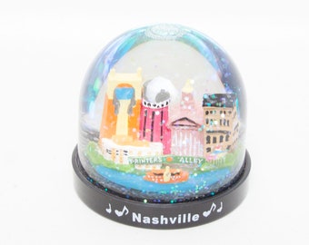 Vintage NASHVILLE Snow Globe - Printers Alley - Glitter Waterball - Music City USA - Landmark Souvenir