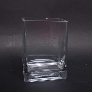 Rektangulär vintagevas i klart glas - Modern minimalistisk mittpunkt (4x3x5,75)