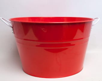 Red Metal Tin Bucket: Vintage Farmhouse Decor, Beverage Cooler