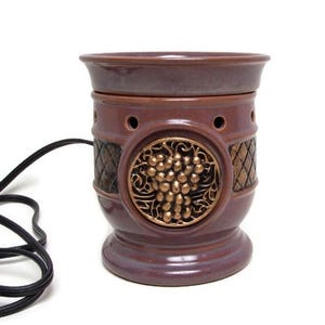 Chianti Scentsy Full-Size Electric Wax Warmer – Brown/Purple with Gold Grapes Medallion – Tested & Working
