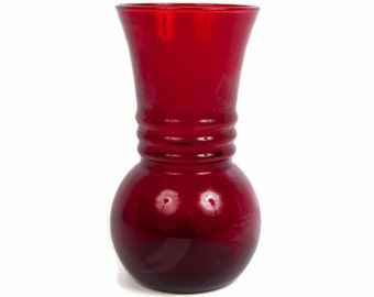 Vintage Anchor Hocking Ruby Red Glass Vase Ribbed Design Floral Arrangement Centerpiece 6 Inch