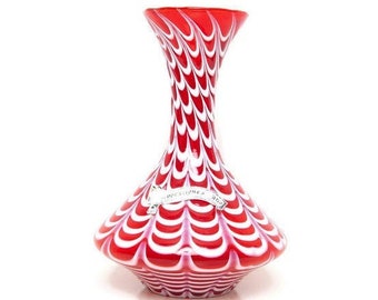 Elegant Opalescence: Rare Empoli Lavorazione A Mano Toscano Red Opalescent Vase - 11 Inch - White Cane Drape Design