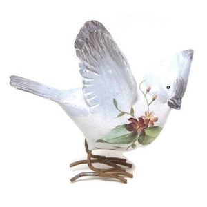 Vintage handgeschnitzte Blauhäher-Figur - handbemalte Harz-Vogelskulptur - Metallfüße & floraler Akzent - rustikales Naturdekor