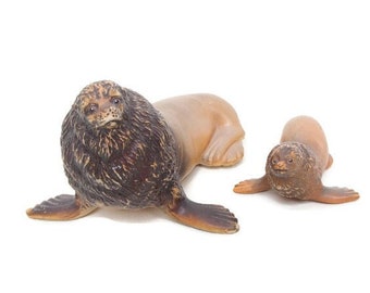 Vintage Fur Seal Replicas - Rubber Figurines - AAA Brand - Realistic Animals - Set of 2 -  Endangered Species
