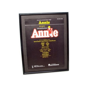 Partition comédie musicale vintage Broadway ANNIE - Mike Nichols - Partitions encadrées - Piano chant guitare - Little Orphan Annie