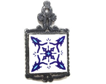 Vintage Mexican Blue & White Ceramic Tile Cast Iron Trivet – 9.5" Hand-Painted Kitchen Decor