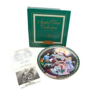 Vintage CHRISTMAS STORIES Bing and Grondahl Santa Claus Plate New in Box  COA 1994 Hans Henrick Hansen Made in Denmark Copenhagen Porcelain