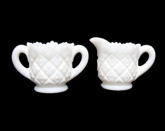 Juego de azucarero y lechera de vidrio opalino vintage de Westmoreland: diseño File & Fan