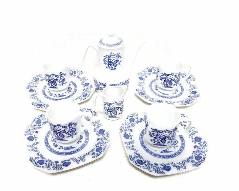 KANESHO Blue Onion Tea Set - Octagonal Luncheon Plates - Coffee Pot - Four Footed Mugs - Creamer - Made in Japan - 11 Piece set
