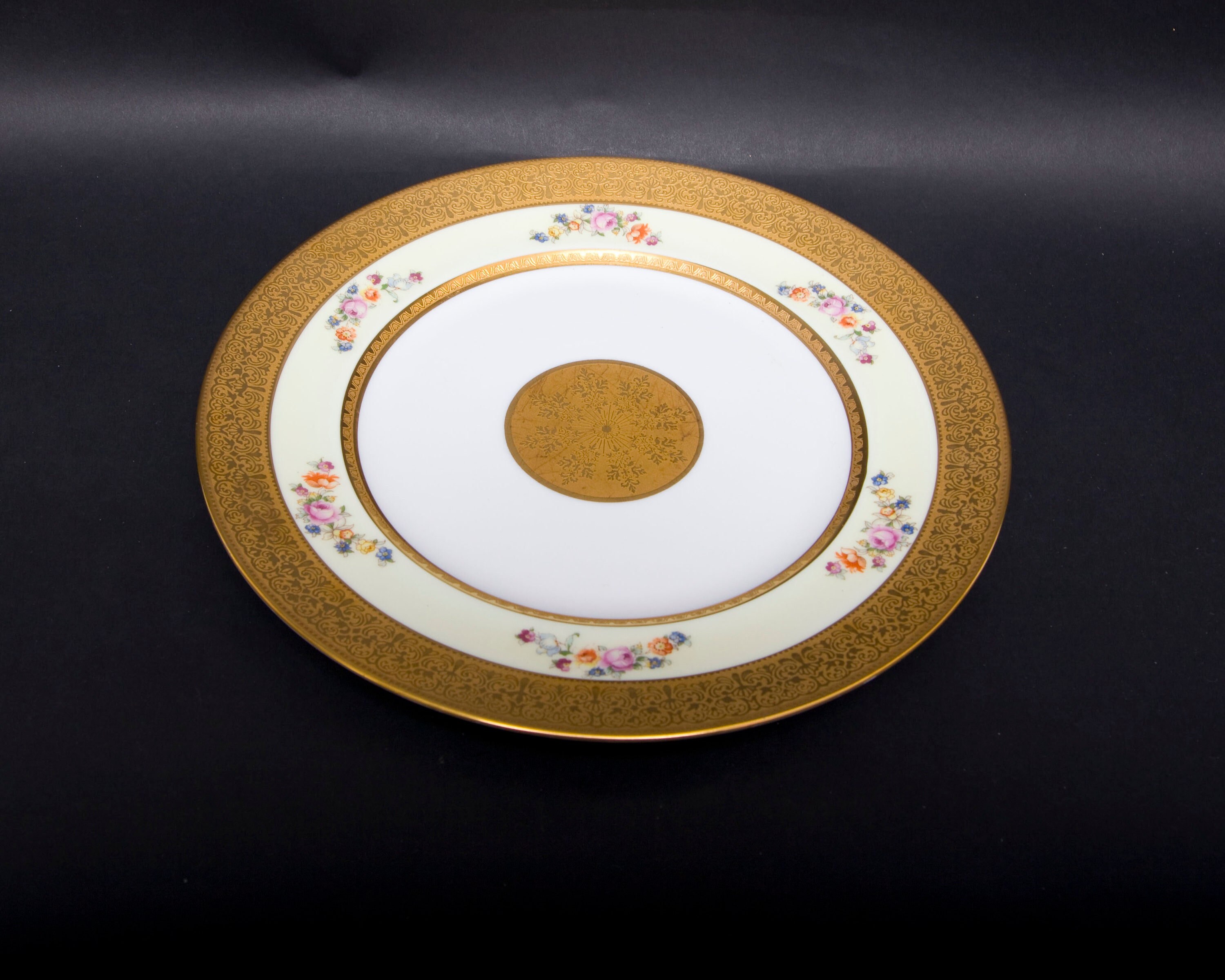 Vintage Royal Bavarian Hutschenreuther Selb Gold Encrusted Plate 11 Inch Dinner Plate Embossed Design 22KT Gold Charger Vintage Royal Bavarian Hutschenreuther Selb Gold Encrusted Plate 11 Inch Dinner Plate Embossed Design 22KT Gold Charger