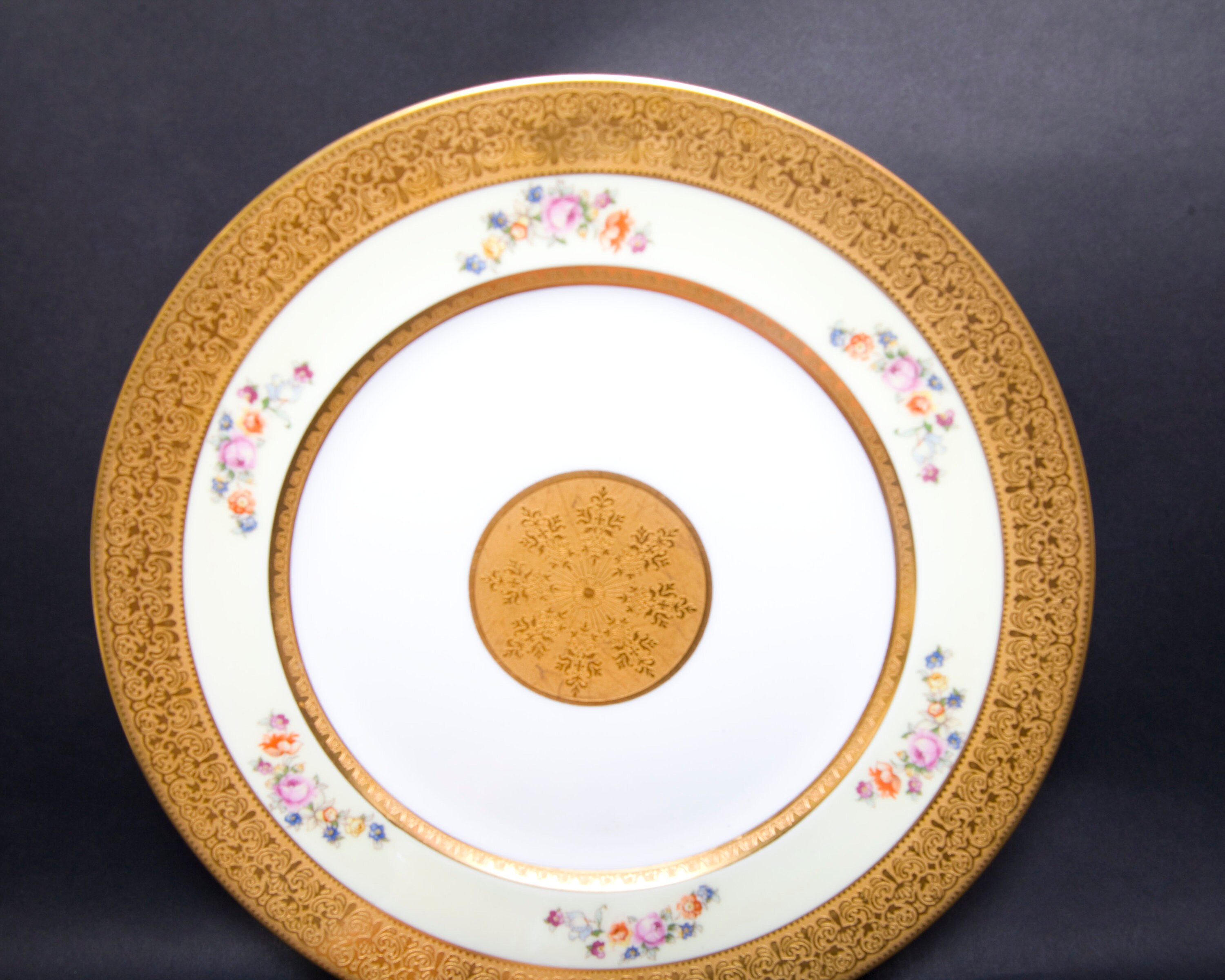 Vintage Royal Bavarian Hutschenreuther Selb Gold Encrusted Plate 11 Inch Dinner Plate Embossed Design 22KT Gold Charger Vintage Royal Bavarian Hutschenreuther Selb Gold Encrusted Plate 11 Inch Dinner Plate Embossed Design 22KT Gold Charger