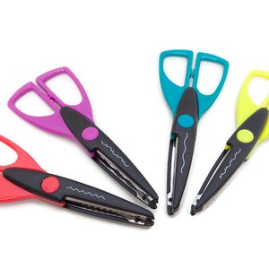 Paper Edger Craft Scissors Decorative Cutting Patterns Scrap booking Card Making Collages Craft Projects
