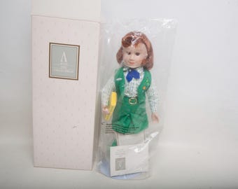 1995 Avon Girl Scout Doll Blonde Tender Moments 3rd Series NRFB New in Box