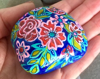 sea garden / painted rocks/painted stones/boho art/hippie art/altar art/desk art/paperweights/art stones/cape cod artists/rock art